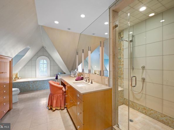 26 Old Gulph Road, Gladwyne PA 19035