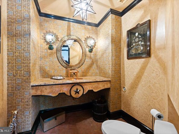 26 Old Gulph Road, Gladwyne PA 19035