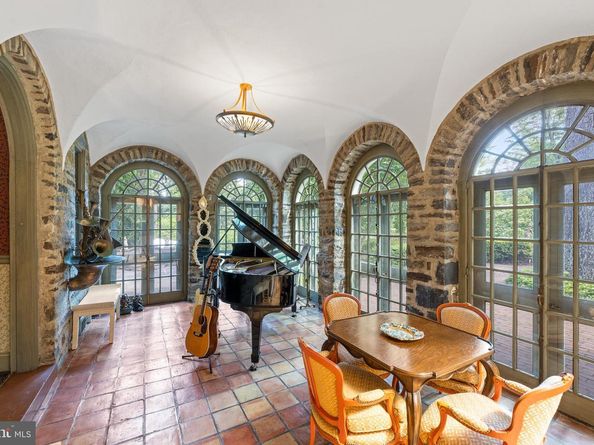 26 Old Gulph Road, Gladwyne PA 19035