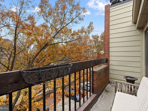 210 Church Street 1J, Philadelphia PA 19106