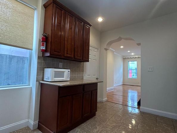 1008 Winton Street, Philadelphia PA 19148