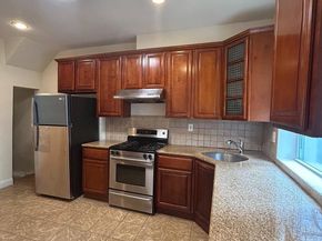 1008 Winton Street, Philadelphia PA 19148