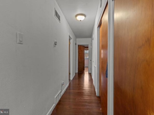 1117 Surrey Road, Philadelphia PA 19115