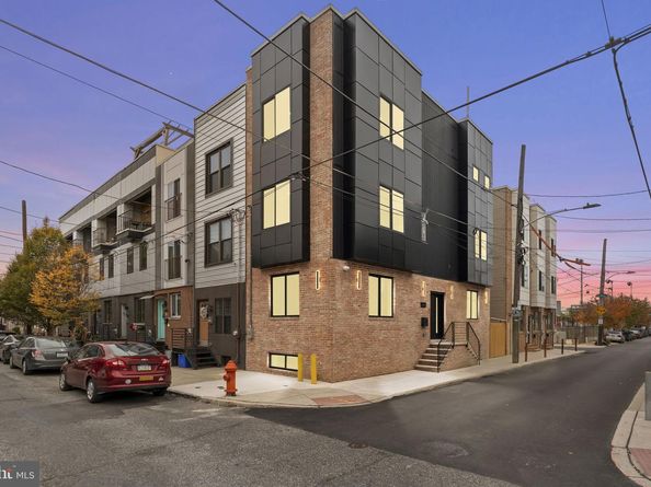 2619 Cedar Street, Philadelphia PA 19125