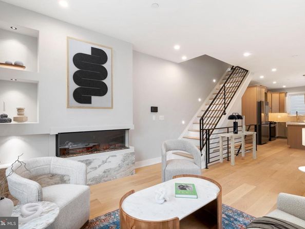 2619 Cedar Street, Philadelphia PA 19125