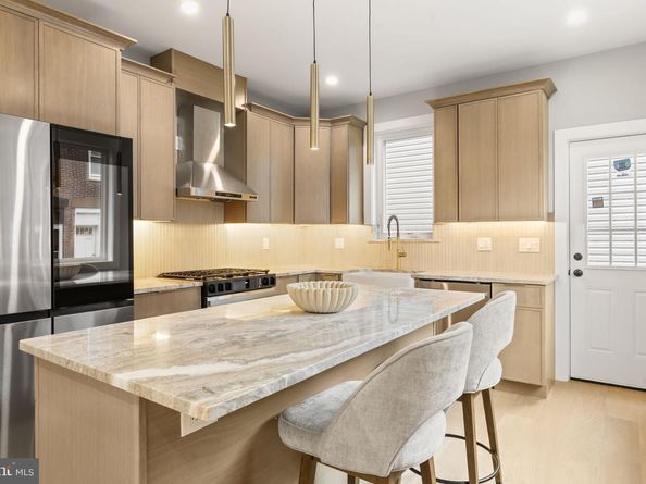 2619 Cedar Street, Philadelphia PA 19125