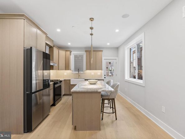 2619 Cedar Street, Philadelphia PA 19125