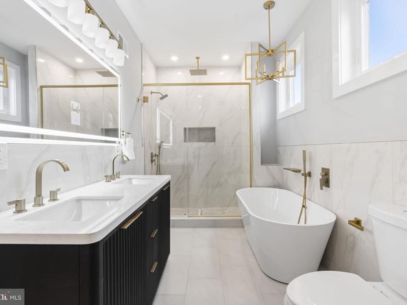 2619 Cedar Street, Philadelphia PA 19125