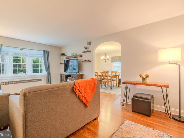 104 Treaty Road, Drexel Hill PA 19026