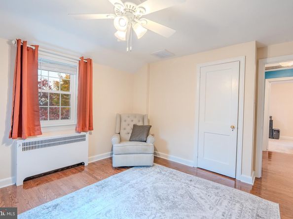 104 Treaty Road, Drexel Hill PA 19026