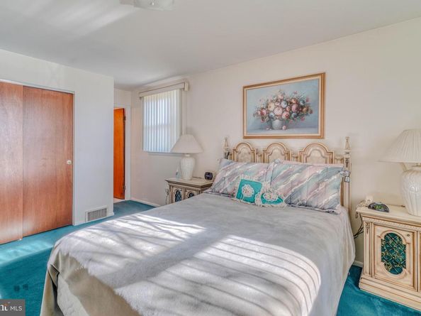 1137 Layton Road, Philadelphia PA 19115