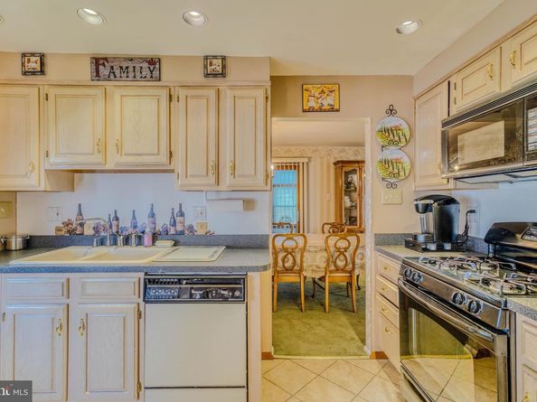 1137 Layton Road, Philadelphia PA 19115