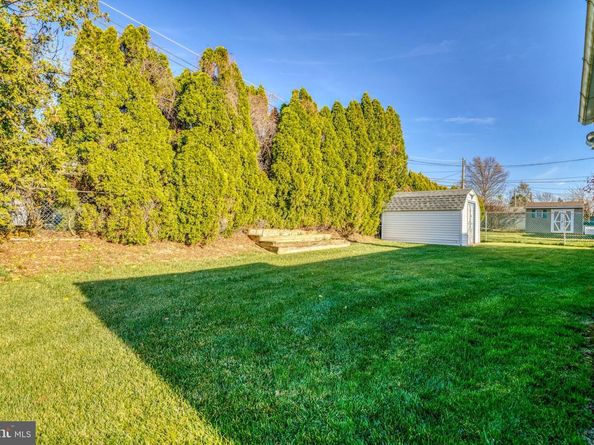 1137 Layton Road, Philadelphia PA 19115