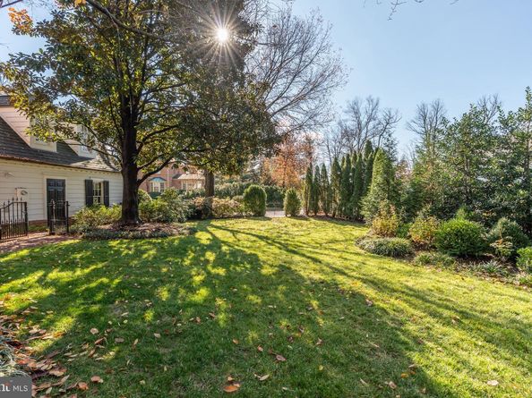 616 Fort Williams Parkway, Alexandria VA 22304