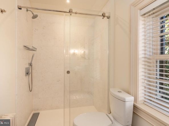 616 Fort Williams Parkway, Alexandria VA 22304