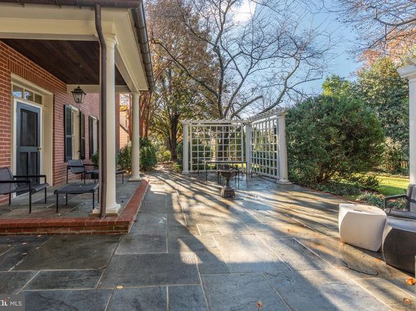 616 Fort Williams Parkway, Alexandria VA 22304