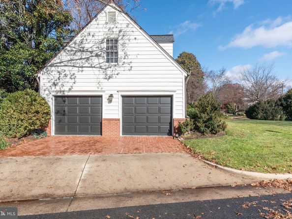 616 Fort Williams Parkway, Alexandria VA 22304