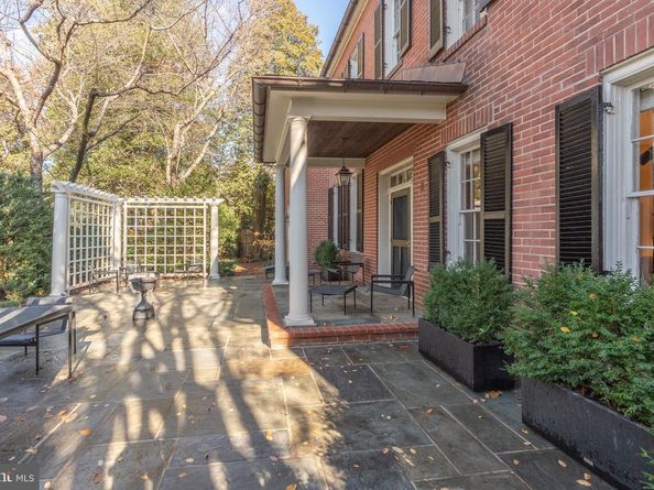 616 Fort Williams Parkway, Alexandria VA 22304