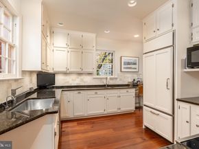 616 Fort Williams Parkway, Alexandria VA 22304