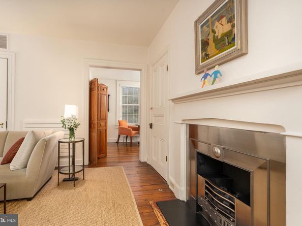 616 Fort Williams Parkway, Alexandria VA 22304