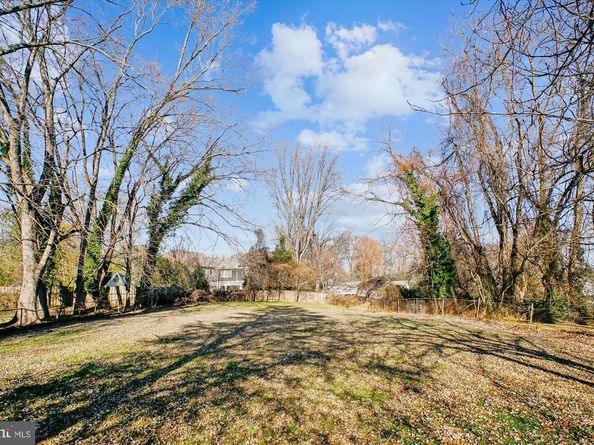 6144 Chesterbrook Road, Mclean VA 22101