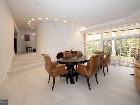 39 Fairview Road, Penn Valley PA 19072