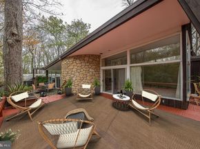 39 Fairview Road, Penn Valley PA 19072