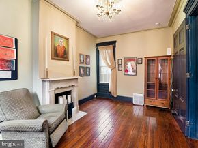 223 Carpenter Street, Philadelphia PA 19147