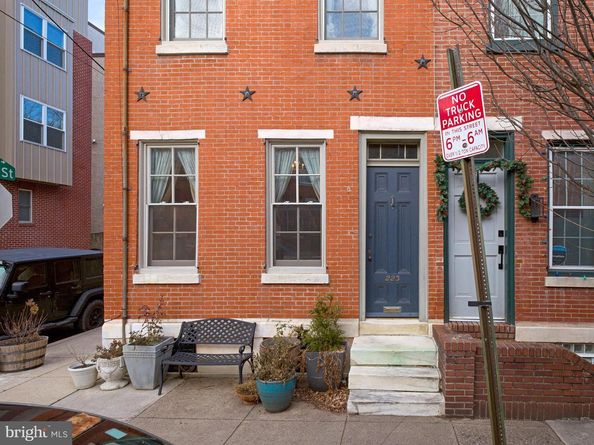 223 Carpenter Street, Philadelphia PA 19147