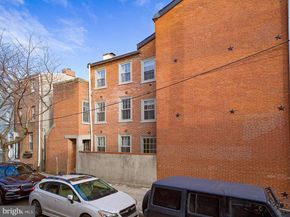 223 Carpenter Street, Philadelphia PA 19147