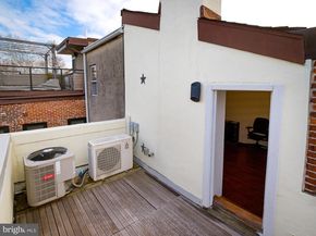 223 Carpenter Street, Philadelphia PA 19147