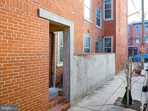 223 Carpenter Street, Philadelphia PA 19147