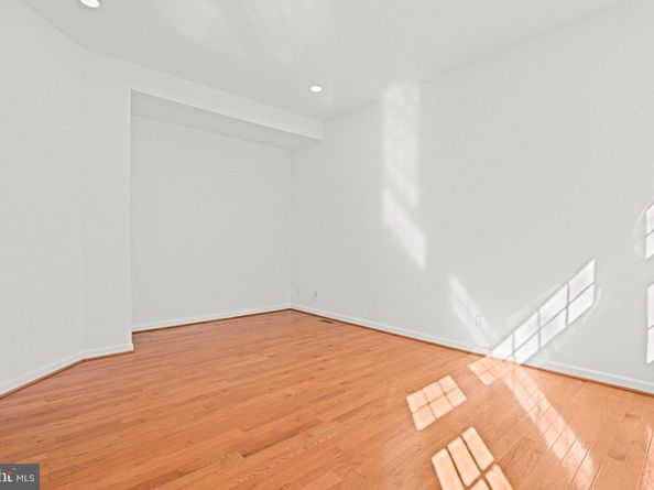 9927 Miles Stone Court, Vienna VA 22181