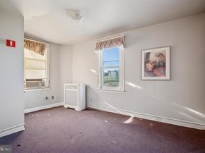 4087 Ford Road, Philadelphia PA 19131