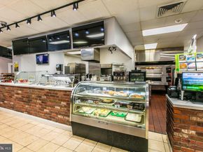 203 Yoakum Parkway 519, Alexandria VA 22304