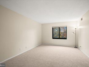 203 Yoakum Parkway 519, Alexandria VA 22304