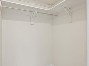 203 Yoakum Parkway 519, Alexandria VA 22304