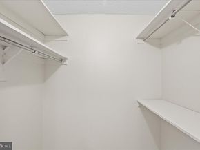 203 Yoakum Parkway 519, Alexandria VA 22304