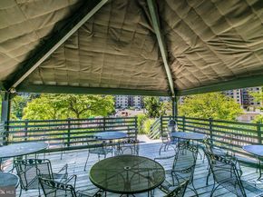 203 Yoakum Parkway 519, Alexandria VA 22304