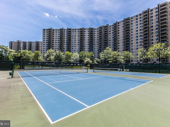 203 Yoakum Parkway 519, Alexandria VA 22304