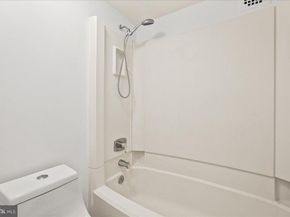 203 Yoakum Parkway 519, Alexandria VA 22304