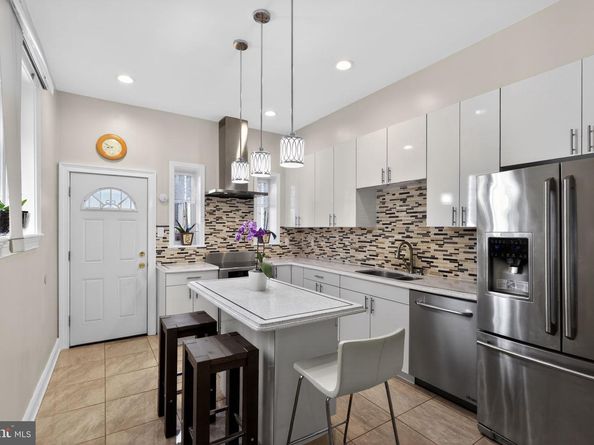 2515 S 16TH Street, Philadelphia PA 19145