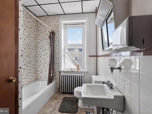 6600 Ridge Avenue, Philadelphia PA 19128