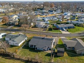 111 Border Rock Road, Levittown PA 19057