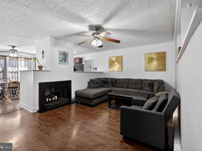 111 Border Rock Road, Levittown PA 19057