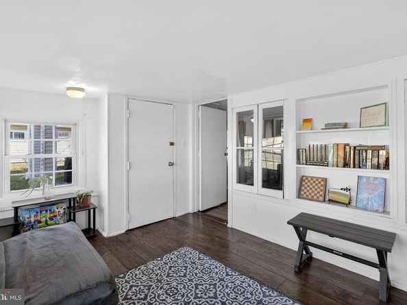 111 Border Rock Road, Levittown PA 19057