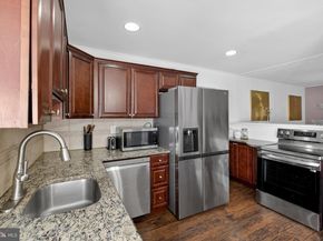 111 Border Rock Road, Levittown PA 19057