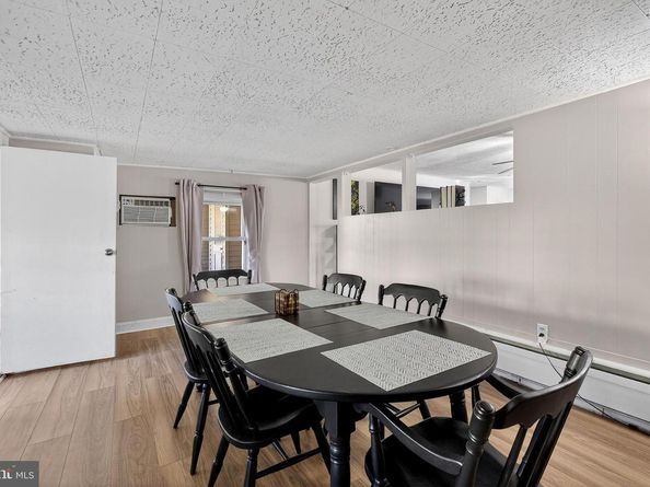 111 Border Rock Road, Levittown PA 19057