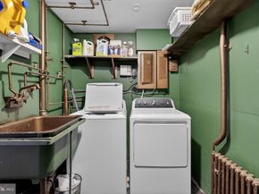 111 Border Rock Road, Levittown PA 19057