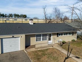 111 Border Rock Road, Levittown PA 19057